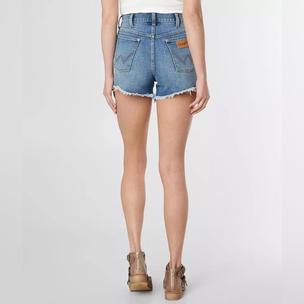 Wrangler Vintage-Inspired Frayed Cut-Off High Waist Denim Jean Shorts, Size 29 - Picture 4 of 8